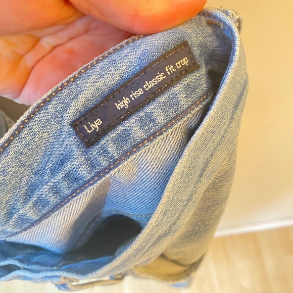 CITIZENS OF HUMANITY ‘Liya’ high-rise classic fit cropped MOM jeans - Picture 3 of 4